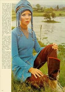 Bailey_Vogue_Italia_November_1969_14.thumb.png.bdc8cb19e301591609984720eb9d9080.png