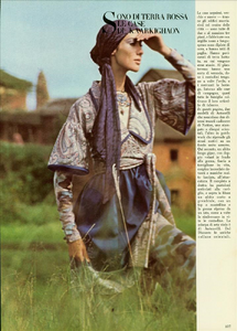 Bailey_Vogue_Italia_November_1969_19.thumb.png.b59e2a3f8a080b3e4f723042574696da.png