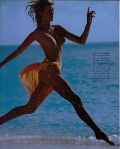 Glaviano_Vogue_Italia_May_1990_13.thumb.png.711a99c335845c228b4ec80c4294da0c.png