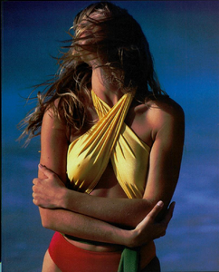 Glaviano_Vogue_Italia_May_1990_14.thumb.png.1d30d61b58b8fe37940d25a4f1876e5a.png