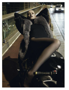 Luchford_Vogue_Paris_November_2012_05.thumb.png.64063ca5fb7f36b640e120417feaaf1a.png
