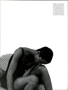 Pretty_Borthwick_Vogue_Italia_August_1996_05.thumb.png.ec7c4afe6bae5f4cec8dc637bd158da6.png
