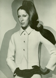 Tessuti_Bailey_Vogue_Italia_July_August_1969_04.thumb.png.a8f84179ccf277f8c8bf0b8aa5ff8a91.png