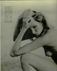 Thomas_Vogue_Italia_January_1990_04.thumb.png.e0cf26c51f47a4a2b41bea24cb3c3a5a.png