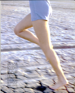 Thomas_Vogue_Italia_January_1990_10.thumb.png.54875dbc7d37e0104d25913a41a6008d.png