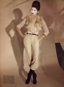 VogueIT_March2008_NouvelleVague_12.thumb.jpg.9781f0bbd8d036b1bec864d4e7e2b090.jpg