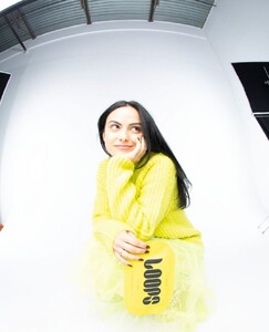 camila-mendes-loops-beauty-campaign-2022-3.jpg