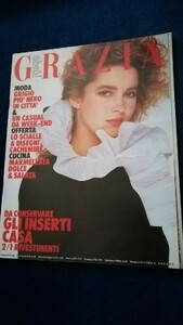 grazia-2396-1987-roberta-chirko-juliette-binoche-jean-jacques-annaud-brachetti.thumb.jpg.7f3a8fa4b1696700c66ef7f837809752.jpg