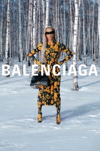 kim-kardashian-balenciaga-fall-2022-0.jpg