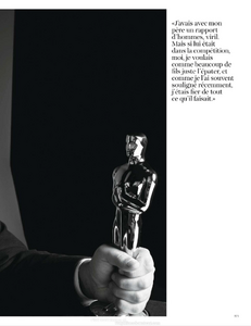 vogue-paris-2012-mai-177.thumb.png.15f6f6e61abc840e494bccdcd6afa426.png