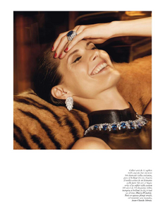 vogue-paris-juin-juillet-2012-211.thumb.png.e75fdcd79f79dd65caa615286e4aa3cd.png