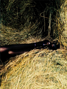 von_Unwerth_Vogue_Italia_August_1996_10.thumb.png.29354857ec47ee9176e978756d248a85.png