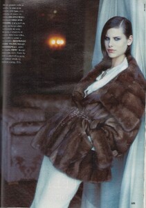 Grazia Italy 24 November 1995 (5).jpg