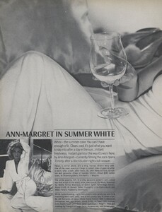 AM_von_Wangenheim_US_Vogue_May_1974_01.thumb.jpg.06629df3eb7fc005773dc60e1d75bb0a.jpg