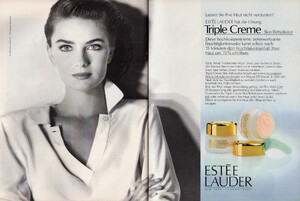 EsteeLauderTripleCreamAdpetraDe0890.thumb.jpg.bae002c588906cb0cbcab7c45c8e58e9.jpg