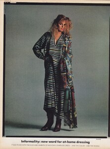 Fall_Avedon_US_Vogue_July_1977_09.thumb.jpg.9601631d5a296ab1bf80b970106b4ba3.jpg
