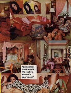 Life_US_Vogue_July_1976_04.thumb.jpg.b688a09de31a2a20952c97c5784e74ee.jpg