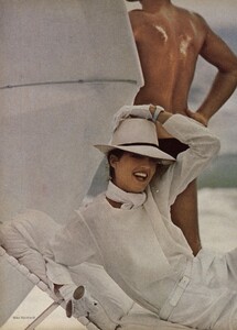 Reinhardt_US_Vogue_April_1979_11.thumb.jpg.95965a99550eae4497ef263c1943cc8f.jpg