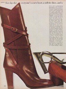 Shoe_Penn_US_Vogue_July_1977_03.thumb.jpg.e59ed9d142ca0da0f031861bf995ec86.jpg