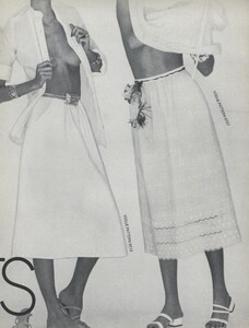 White_Malignon_US_Vogue_February_1977_02.thumb.jpg.01a808fc3209c01e4e41d77666a9ea1b.jpg