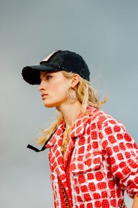 chanel-look-005-cruise-2022-23-s (1).jpg