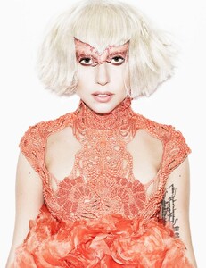 lady-gaga_(4).thumb.jpg.da1cbc67db56c578d948031a8c182e13.jpg