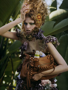 31820_VogueFra_March07_LaraStone_MarkSegal005_123_97lo.thumb.jpg.ff17fa99fbbd4207fad98fd0ecf63000.jpg