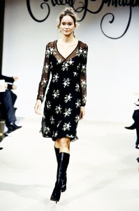 Colette-Dinnigan-FW-2000-0.thumb.jpg.e1a3d5b45690c4e33a38cbb9892389d9.jpg