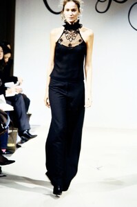 Colette-Dinnigan-FW-2000-13.thumb.jpg.738d2e719c0a00393c04e48c484ca71f.jpg