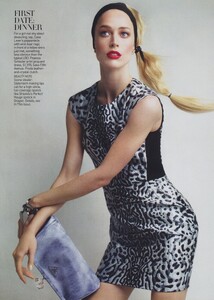 Dating_Demarchelier_US_Vogue_February_2010_08.thumb.jpg.e8213966cea042a097f71863a3db847a.jpg