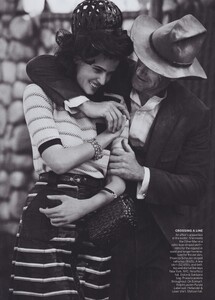 Love_Lindbergh_US_Vogue_February_2012_03.thumb.jpg.57cc2c0948edfe6c8e815ece3a11c711.jpg