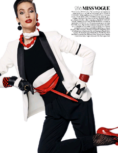Sgura_Vogue_Paris_March_2015_03.thumb.jpg.b362f6e87cfb7a97c5dbf5fe6e23978a.jpg