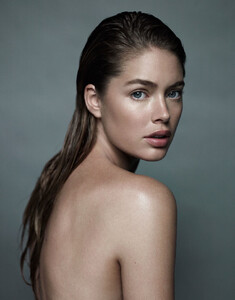 doutzen-kroes4.thumb.jpg.ad8b083fe9e4af35a822fcf40e693c9f.jpg