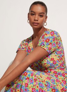 raphaela-midi-dress-la-fortuna-floral-midi-dress-islas-36049452826808.jpeg