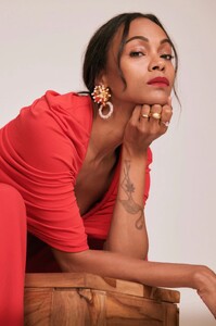zoe-saldana-wwd-magazine-weekend-november-2022-8.jpg