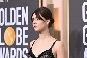 0110_80thGoldenGlobeAwards__46_.jpg