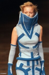 knuppe f99isseyMiyake.jpg