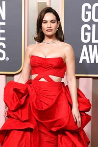 1485979271_GoldenGlobe2023(11).thumb.jpg.e3f0ad95735f528b62b17ec68f6296da.jpg