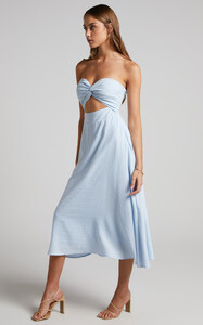 Avie_Twist_Strapless_Cocktail_Dress_in_Blue_2528SD21080052052529_3.thumb.jpg.c522579764710e45a258ae5e7d2d428b.jpg