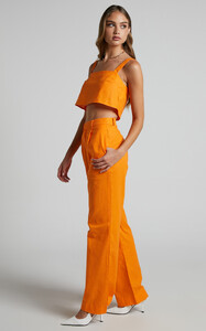 Claudina_Cropped_Cami_and_Relaxed_Pant_Two_Piece_Set_in_Bright_Orange_6.thumb.jpg.df5c5c5f0b08048bbf5b00100797418e.jpg