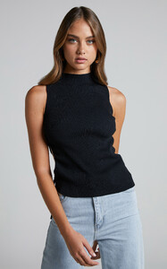 Giselli_Knit_Ruched_Side_Tank_Top_in_Black_4.thumb.jpg.697d69aaf575359b6930b73fa129b62f.jpg