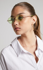 Jilyan_Retro_Oval_Sunglasses_in_Lime_2.jpg
