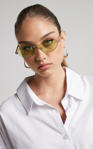 Jilyan_Retro_Oval_Sunglasses_in_Lime_3.jpg