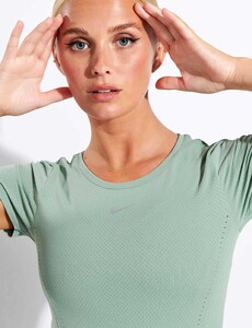 Nike-DRIFIT-ADV-AURA-SHORTSLEEVE-TOP-DD0588-357-JADE-SMOKE-0025.jpg