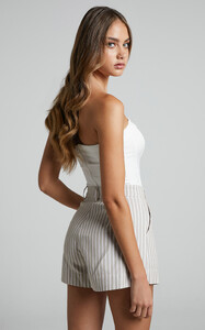 Romlene_High_Waisted_Pleated_Shorts_in_Natural_Stripe_5.jpg