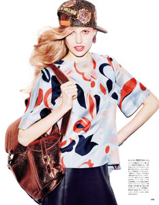 VOGUEMarch2014JapanPDFres-722.thumb.jpg.a50b87e2ee8d4ca0e10c6a0a110f714c.jpg