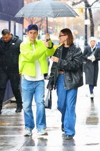 hailey-and-justin-bieber-leaves-sadelle-s-ny-in-new-york-01-23-2023-1.jpg