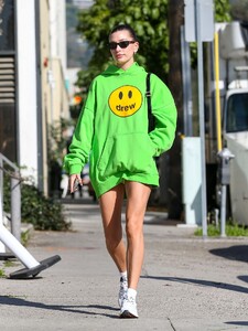 hailey-and-justin-bieber-out-and-about-in-west-hollywood-01-19-2023-3.jpg