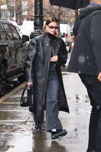 hailey-biebr-arrives-at-electric-lady-studio-in-new-york-01-25-2023-1.jpg