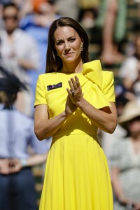 kate-middleton-women-s-final-of-the-wimbledon-tournament-in-london-07-09-2022-4.jpg